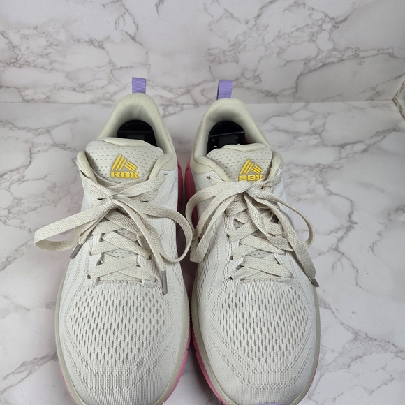Reebok Women's Cream and Pink Running Shoes - Picture 2 of 4